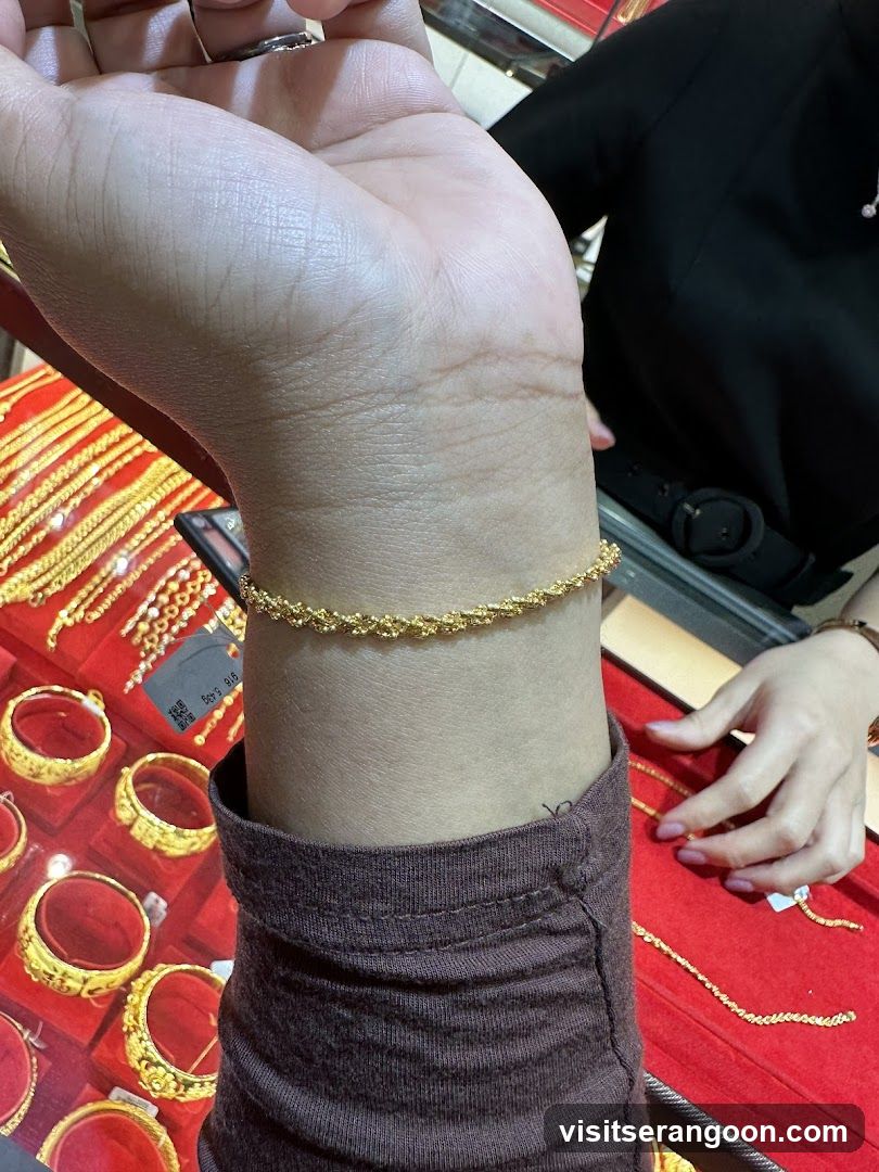 SK Jewellery NEX Serangoon