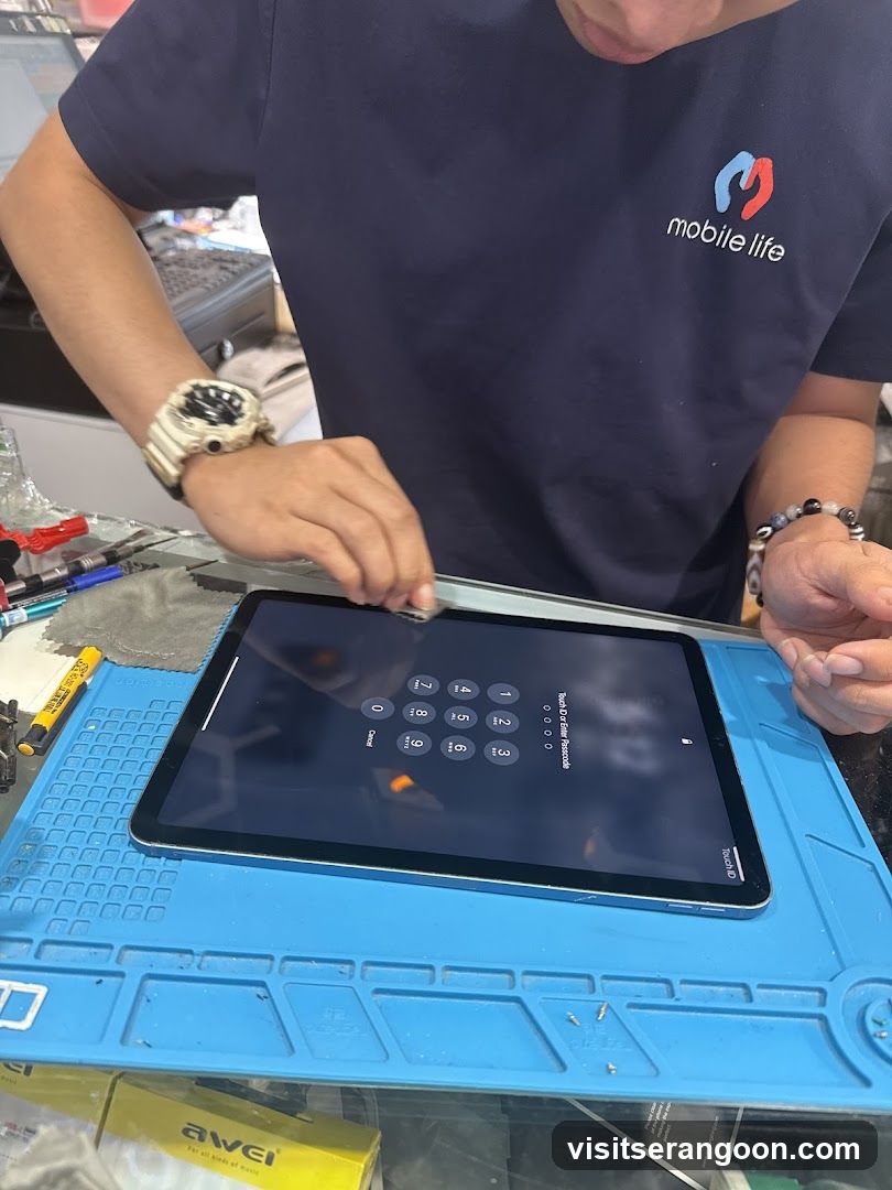 Mobile Life Serangoon Nex | Phone Repair Singapore, Iphone repair, Ipad repair, Samsung, Apple Watch