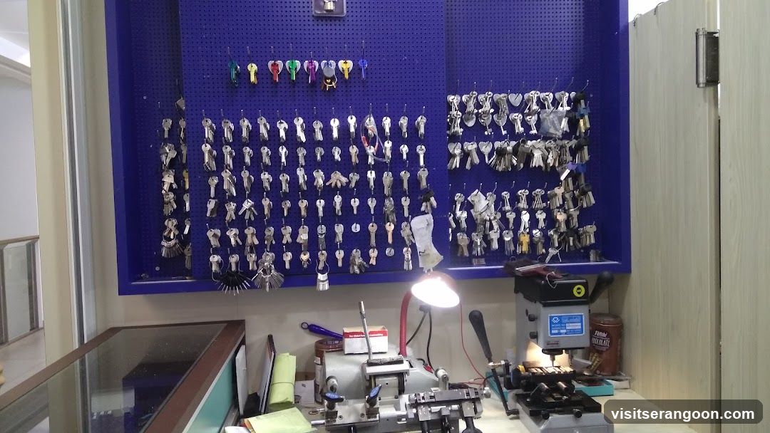 NEX Mall - K Shoe & Bags Services