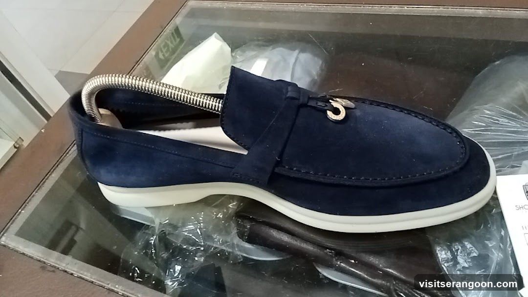 NEX Mall - K Shoe & Bags Services