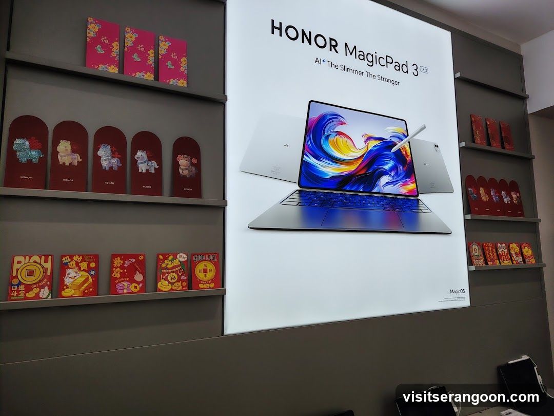 HONOR Experience Store @ NEX