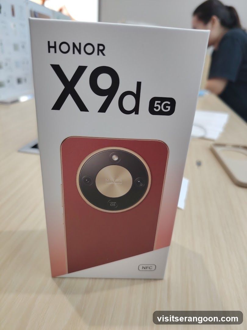 HONOR Experience Store @ NEX