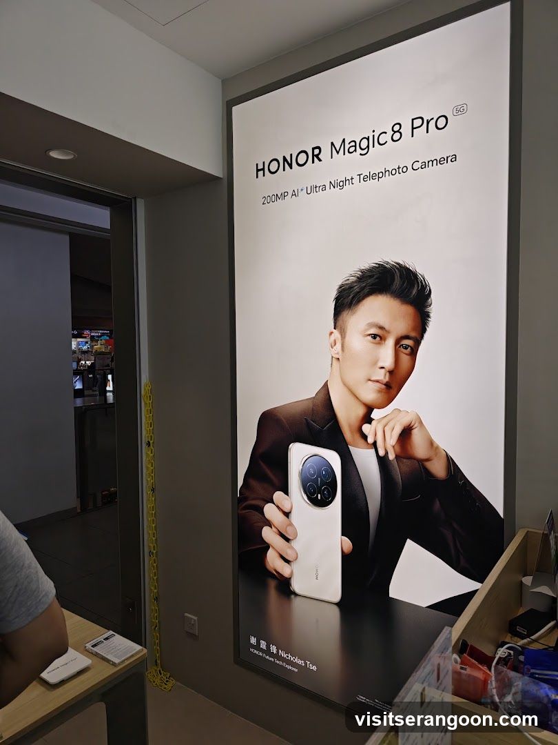 HONOR Experience Store @ NEX