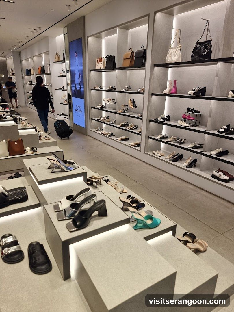 CHARLES & KEITH - NEX