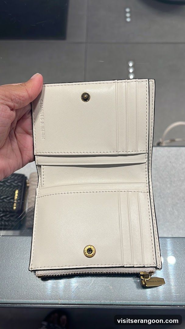 CHARLES & KEITH - NEX