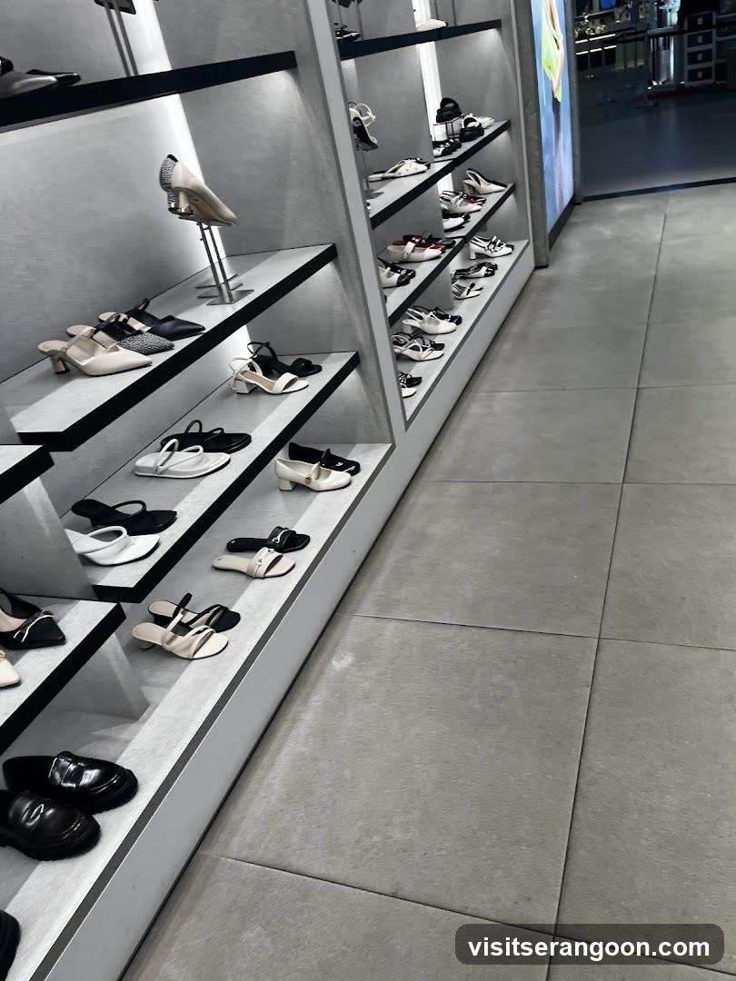 CHARLES & KEITH - NEX