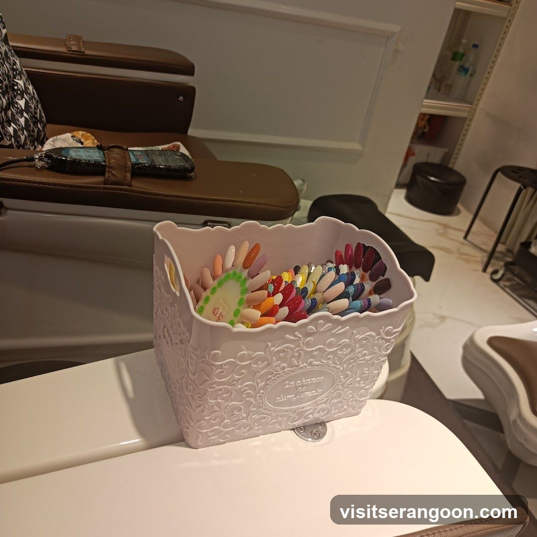 Nailz Gallery @ NEX