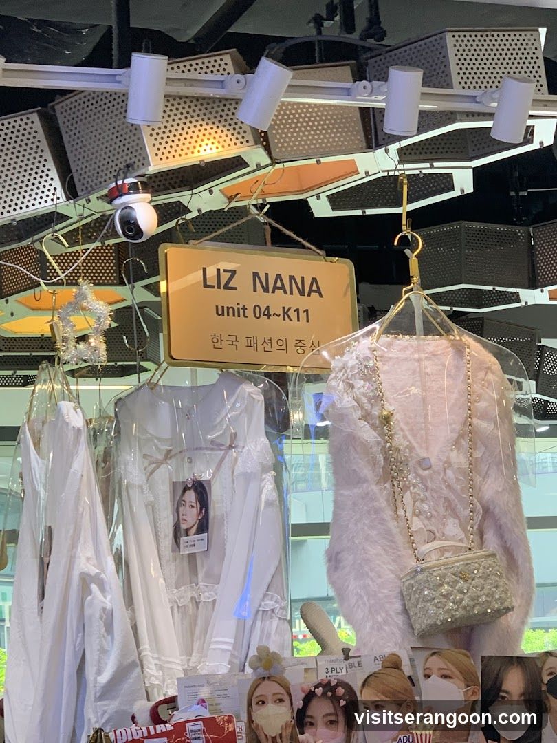 Liz Nana