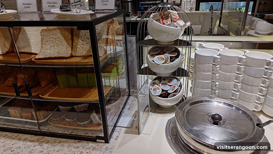 Ambassador Transit Lounge - Terminal 3 (AIRSIDE)