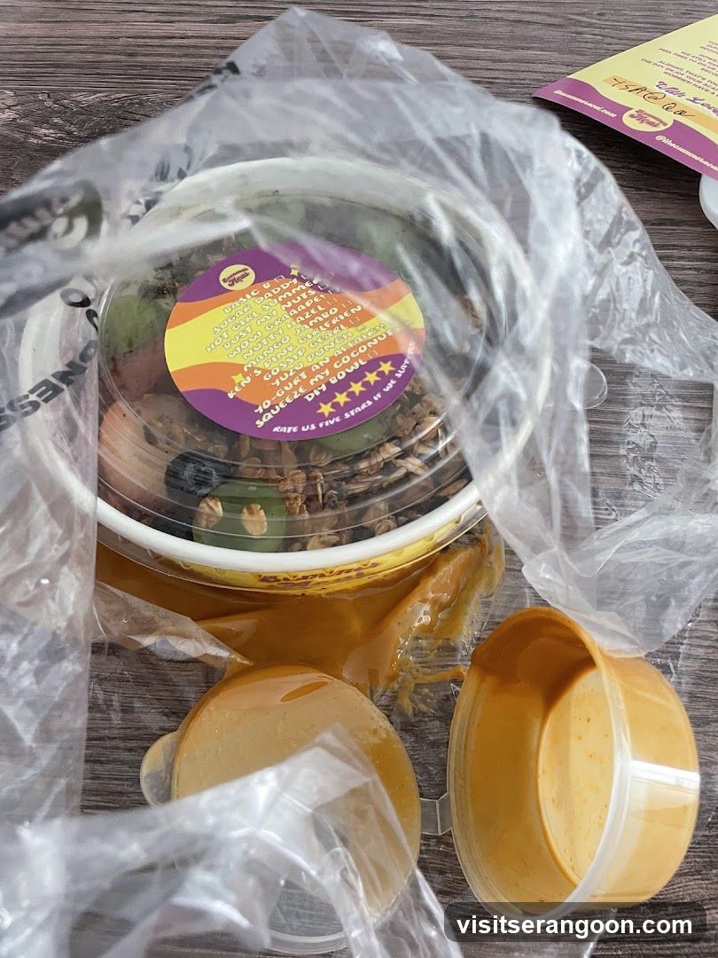 Food Container with Sauce Cups