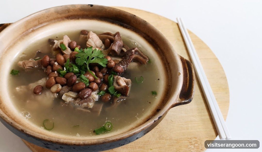 Pork Rib Soup with Peanuts