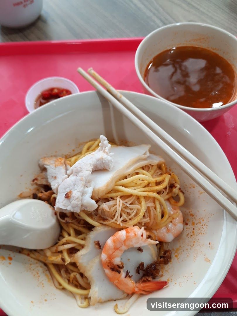 Noodles with Shrimp and Fish Cake