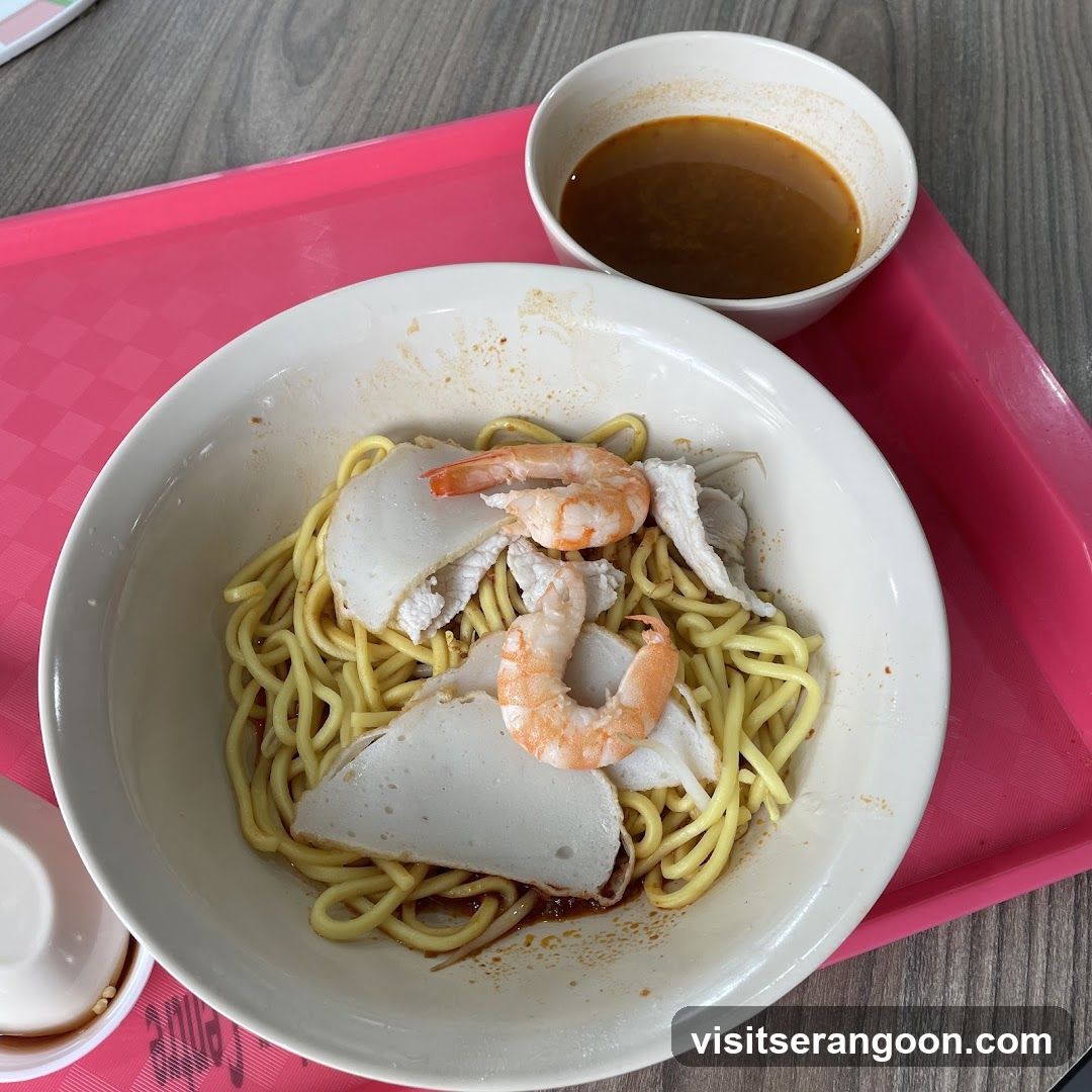 Noodles with Shrimp and Fish Cake
