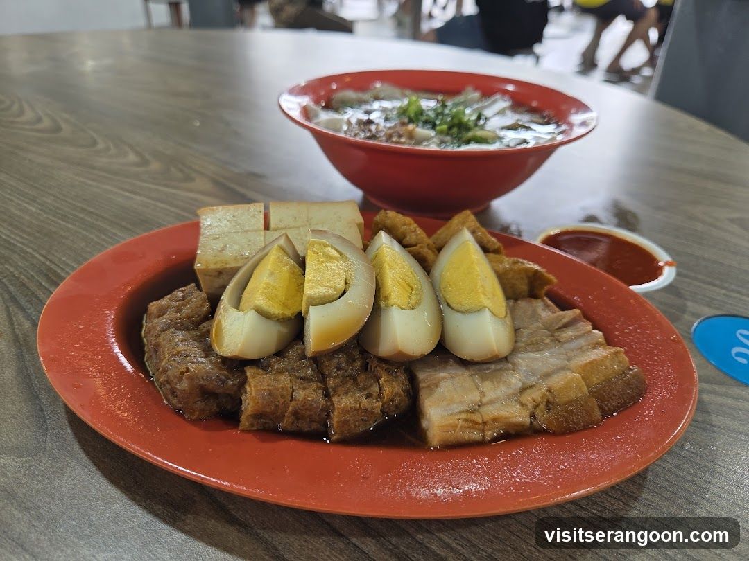 Braised Pork Belly with Eggs and Tofu