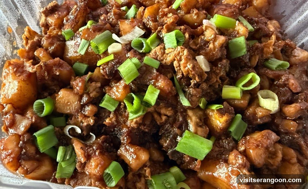 Serangoon Garden Carrot Cake & Wanton Noodle