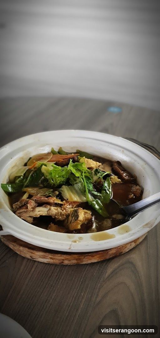 Claypot dish with meat and vegetables