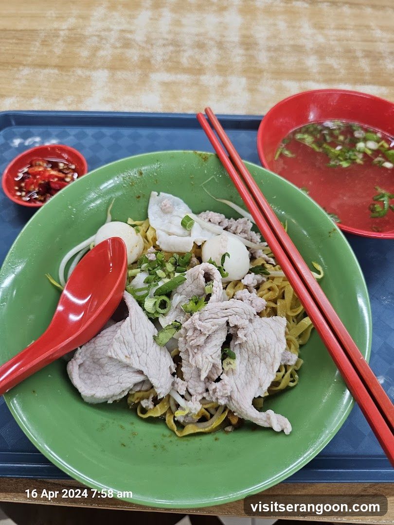 Noodles with Pork and Fish Balls
