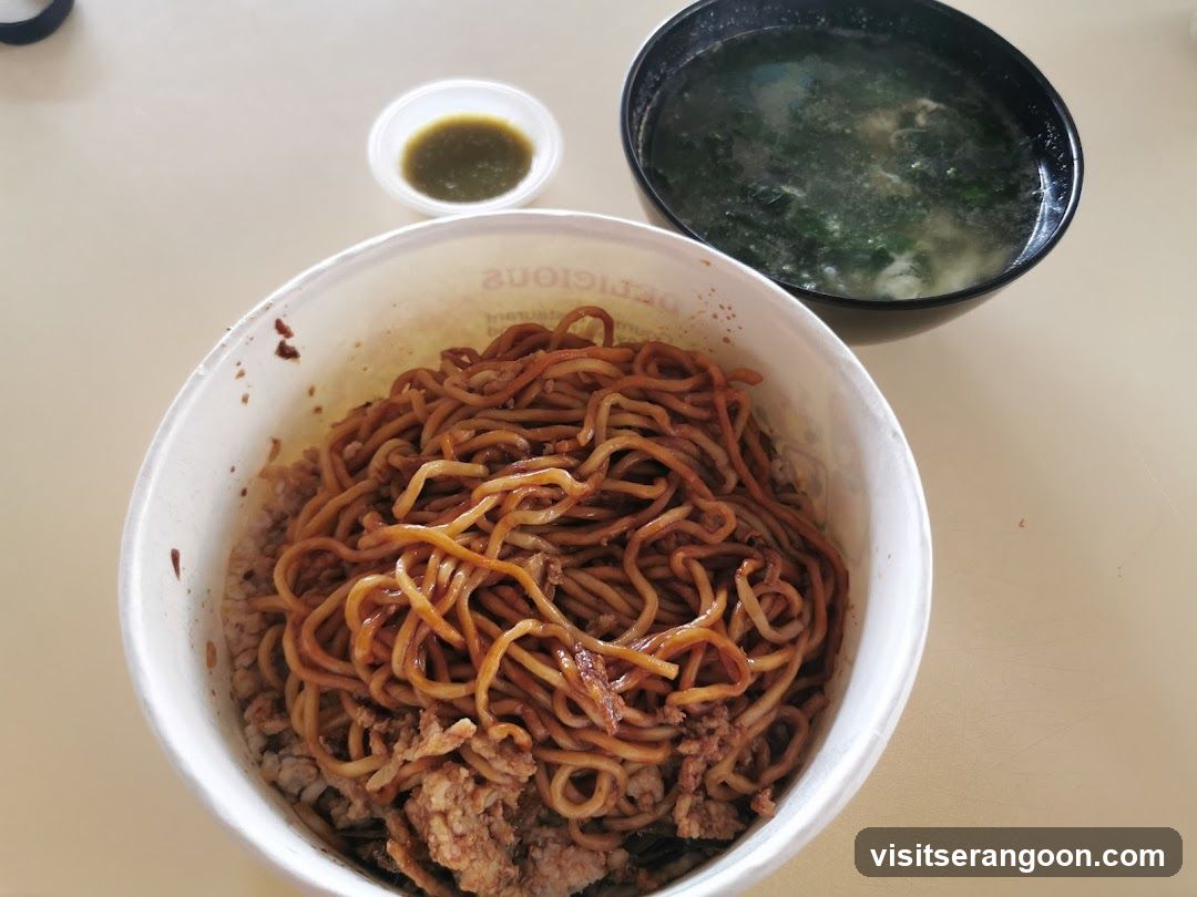 Noodles with Soup and Dipping Sauce
