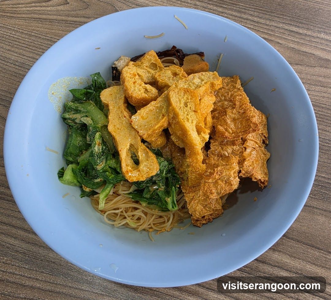 Noodles with Vegetables and Fried Tofu