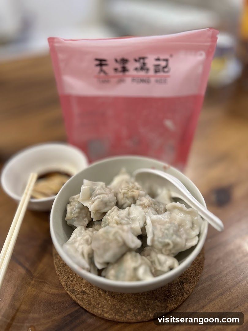 Dumplings with Dipping Sauce