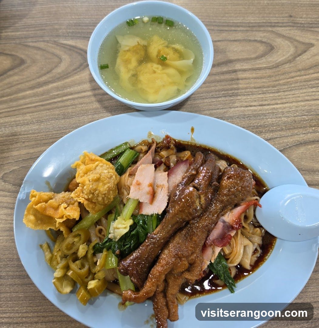 Noodles with Chicken Feet and Wonton Soup