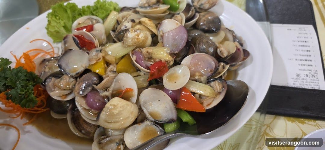 Clam dish with vegetables
