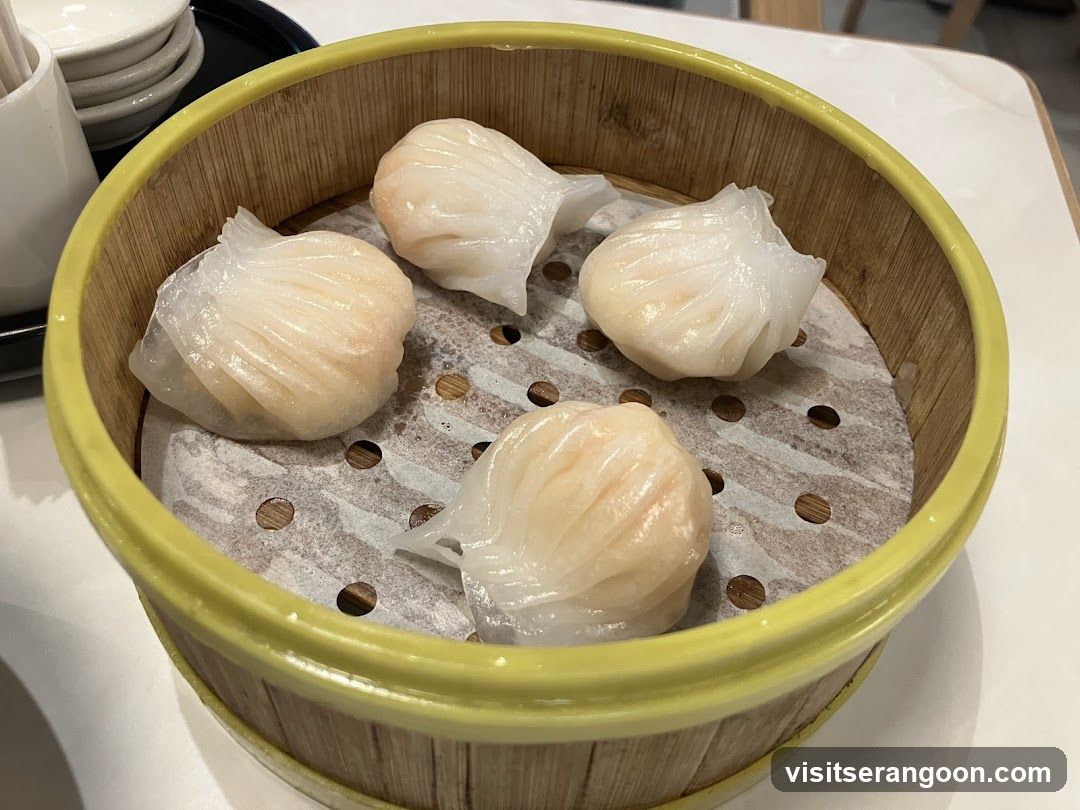 Steamed Dumplings in Bamboo Basket