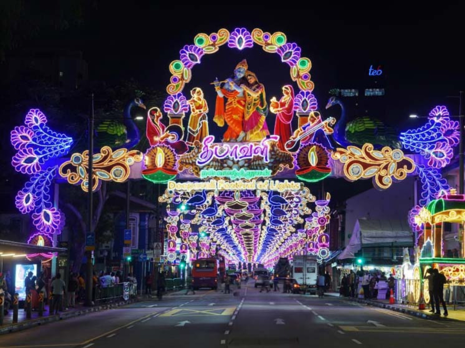 Walk Serangoon Road for Deepavali before the public holiday crush
