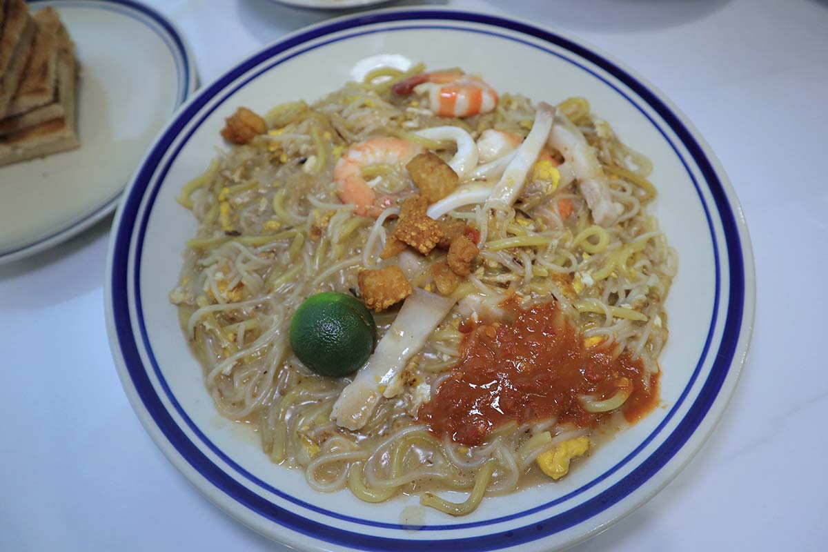 Fried Hokkien prawn mee at Wok and Toast in Serangoon Central